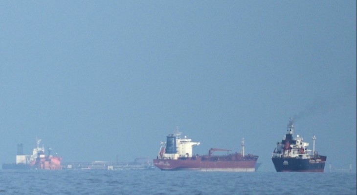 ইরানের সব বন্দর অবরোধ করছে মার্কিন বাহিনী